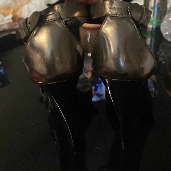 Burberry Black and Gray Heels - Picture 11 of 11